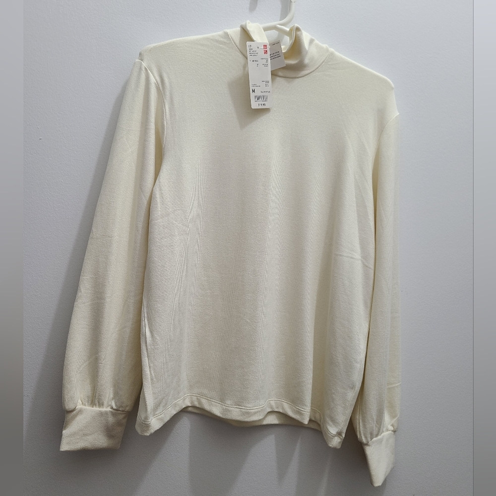 Uniqlo T shirt soft knitt high neck puff long sleeves - Picture 1 of 5